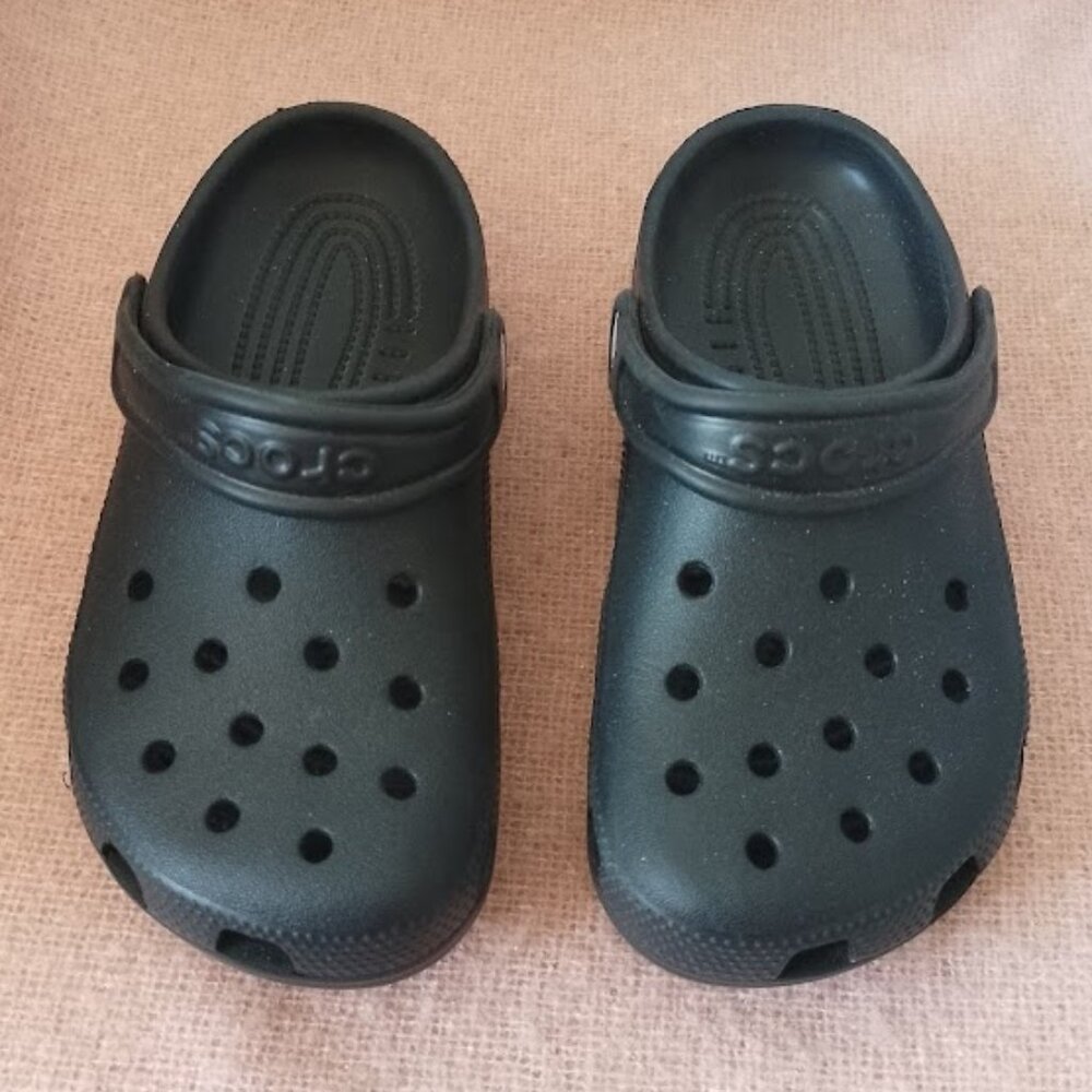 Crocs Kids' Classic Clogs, Black, Size J3